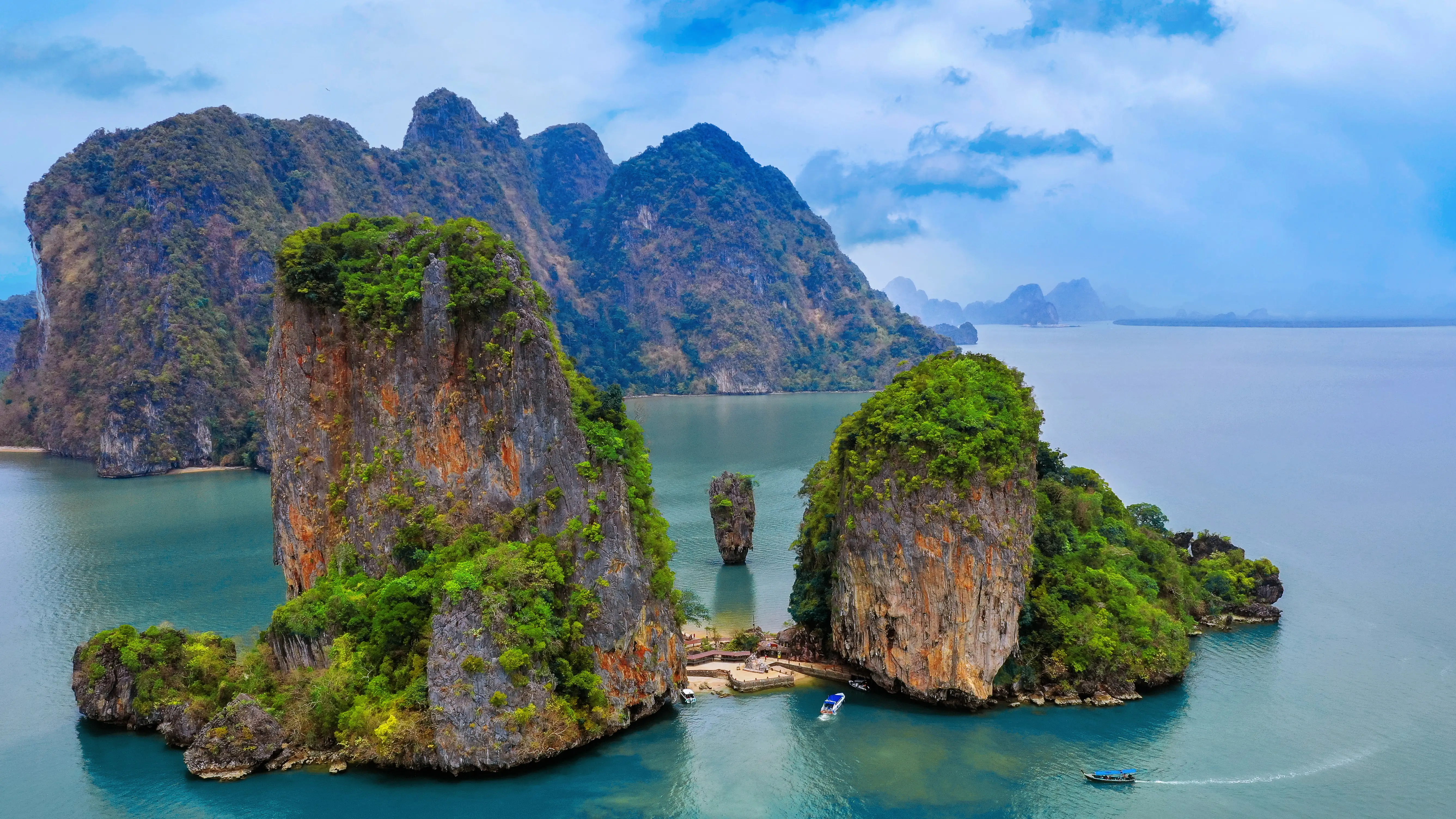 Plane in the sky image